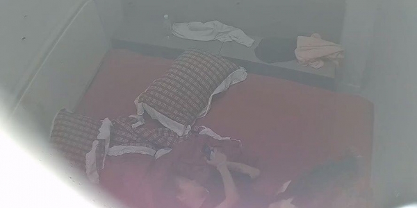 大学城8-11 超漂亮清纯学妹主动来找男友 男友搞完送都没送
