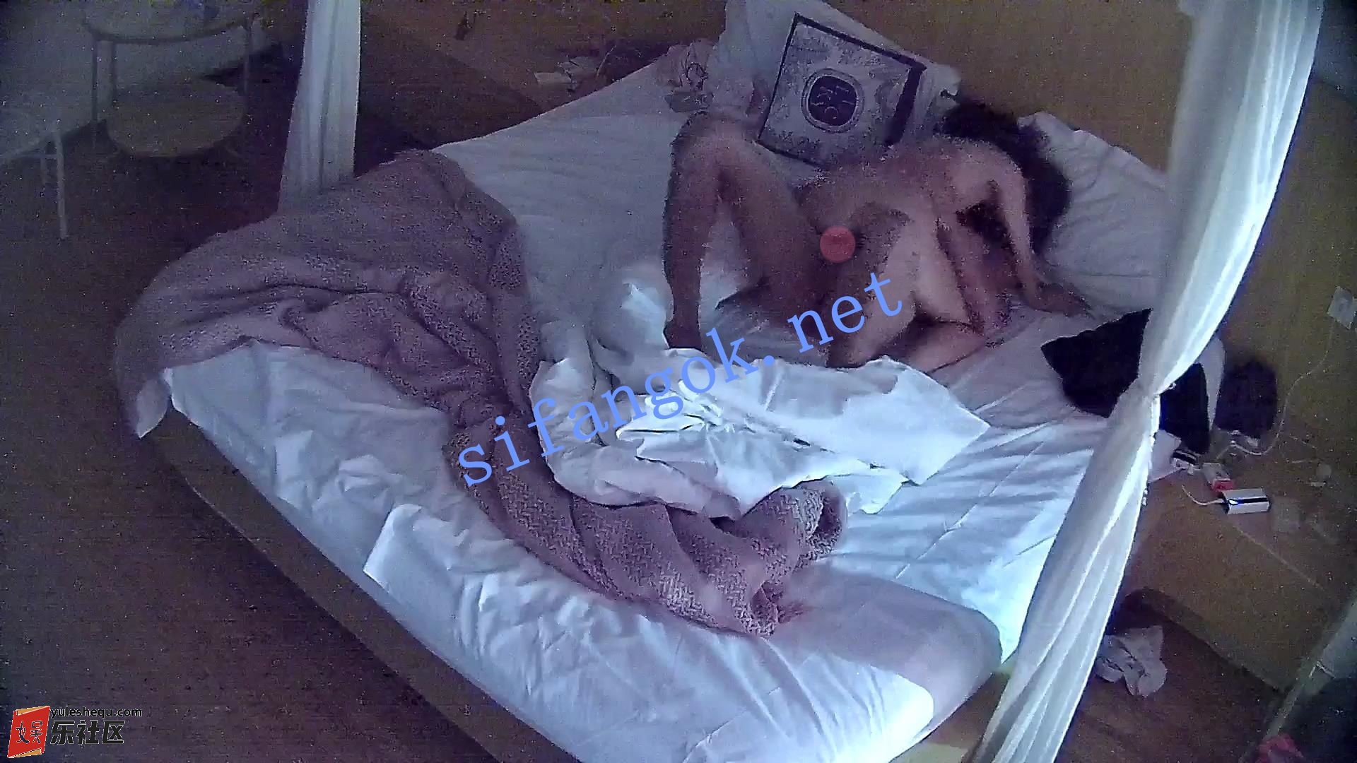 172637uxe33kejpj3spij9.jpg